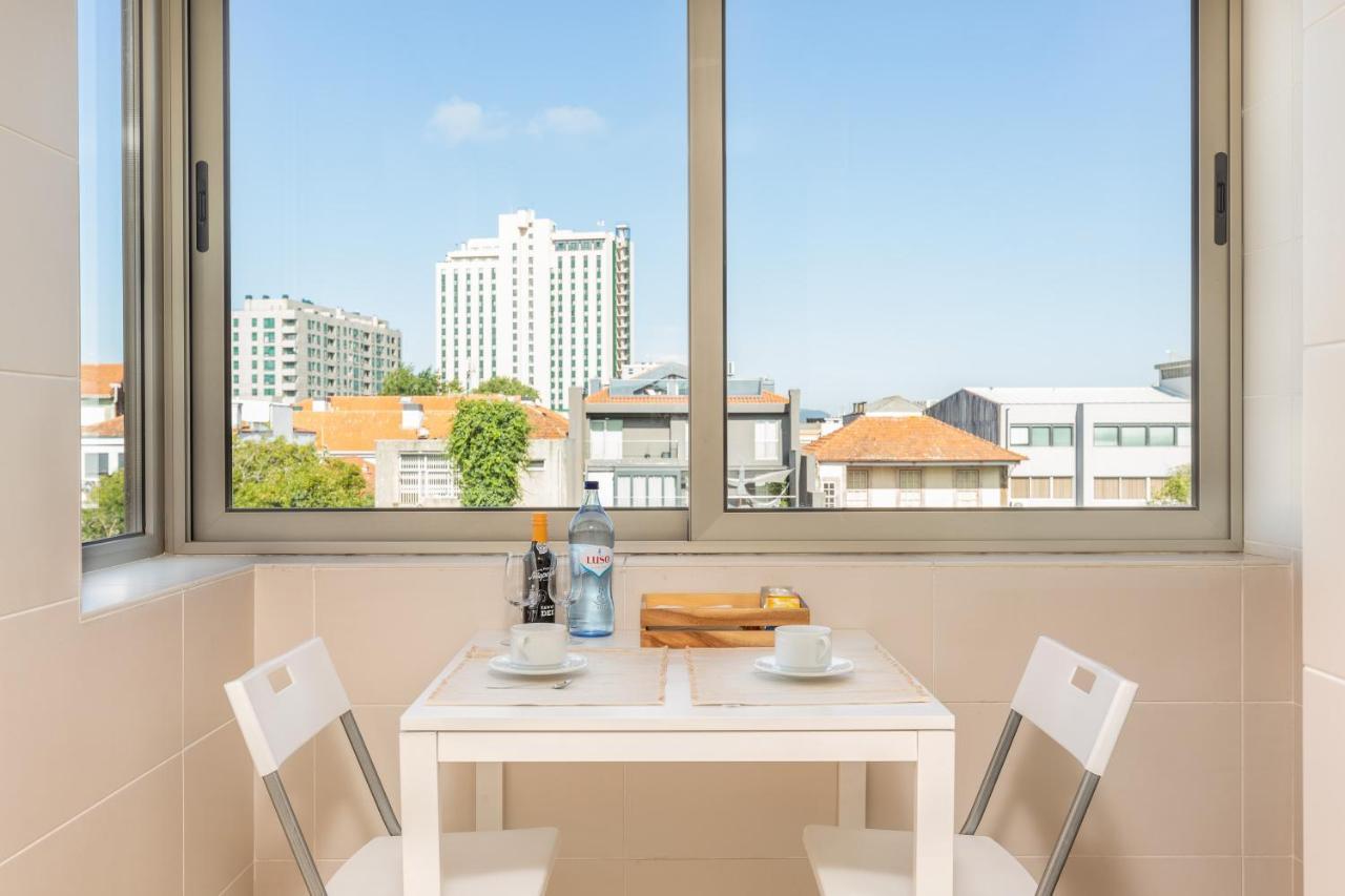 Sunny Loft In Downtown Porto With Private Parking Apartman Kültér fotó